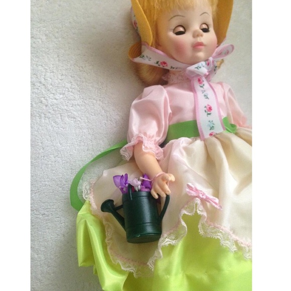 ❌SOLD!❌Vintage Madame Alexander collectible “Mary, Mary”doll - Picture 7 of 12